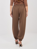 Brązowe dresowe spodnie ze ściągaczami