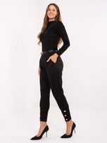 Czarne dresowe spodnie z ozdobnymi guzikami 