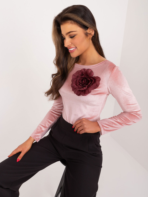 Hurt Jasnoróżowe aksamitne body z kwiatem