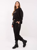 Czarny dresowy komplet ze spodniami