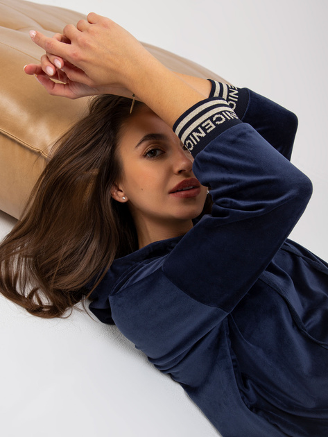 Hurt Granatowy damski komplet welurowy ze spodniami