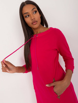  Fuksjowa dresowa sukienka basic z kieszeniami RUE PARIS