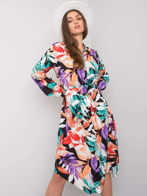 Czarna sukienka z paskiem Nahia