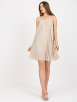 Beżowa mini sukienka one size z plisowaniem 