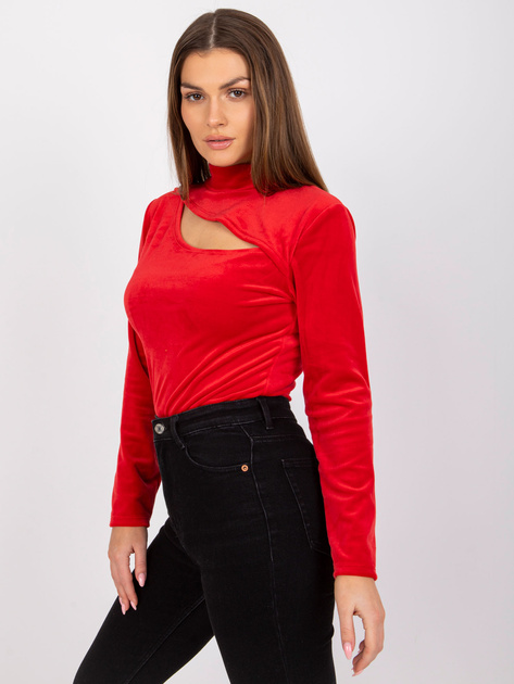 Czerwona welurowa bluzka z wycięciem na dekolcie Kigali