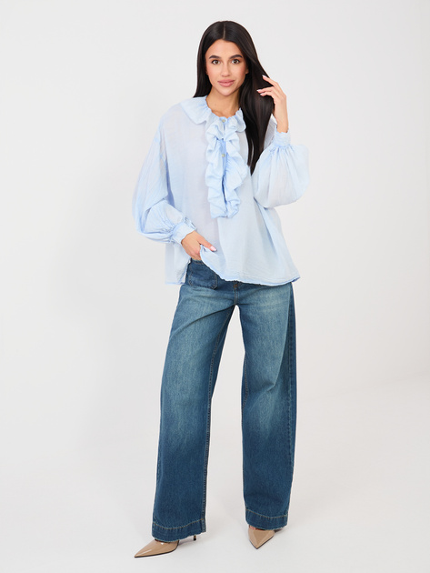 Jasnoniebieska koszulowa bluzka w stylu boho