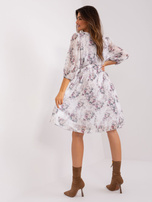 Hurtownia Biała elegancka sukienka z kwiatowym printem