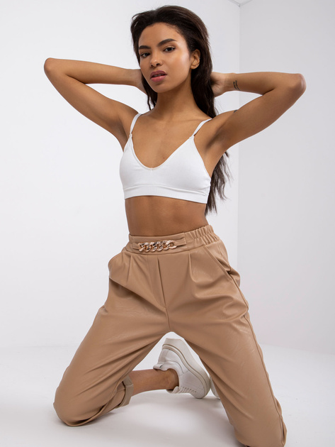 Beżowe spodnie damskie z ekoskóry Porto