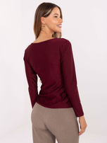Bordowa bluzka z ozdobnym elementem