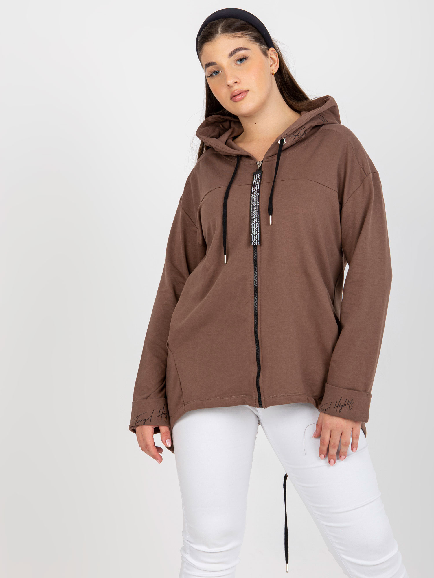 Brązowa rozpinana bluza plus size z kapturem i napisami
