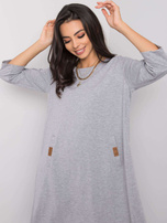 Szara sukienka z marszczeniem na plecach Dalenne