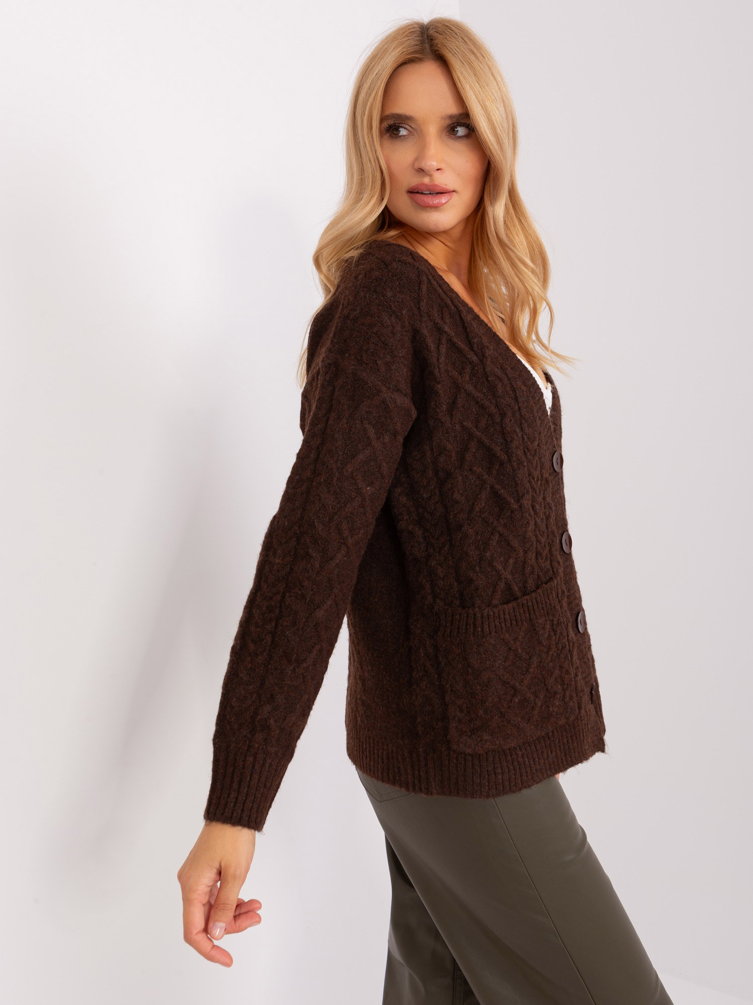 Ciemnobrązowy dzianinowy sweter rozpinany