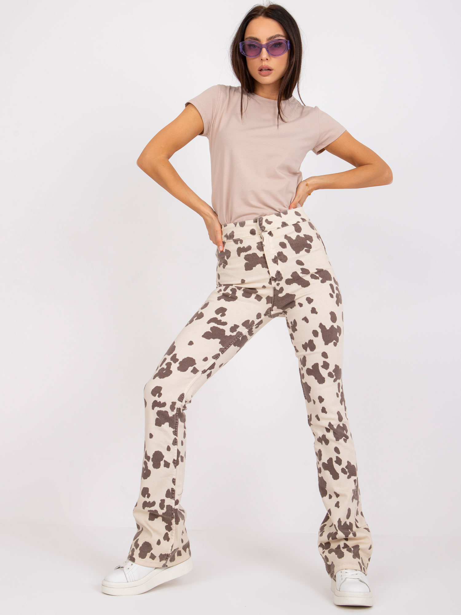 Beige basic t-shirt Peachy.