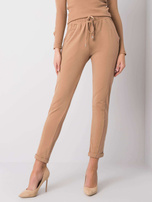 Camelowe spodnie Approachable