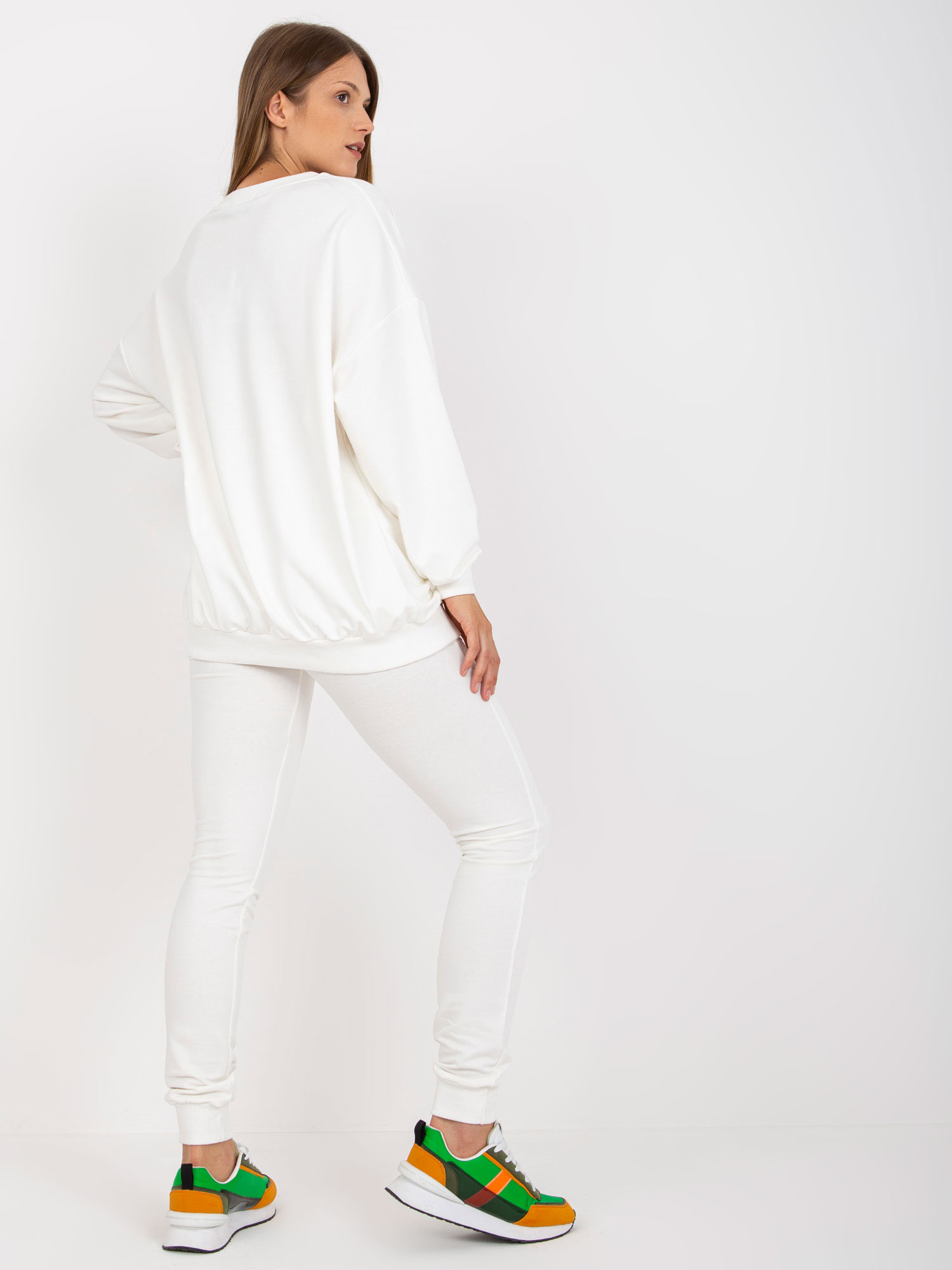 Großhandel Weißes Jogginganzug-Set mit Kapuzenloser Jacke.
