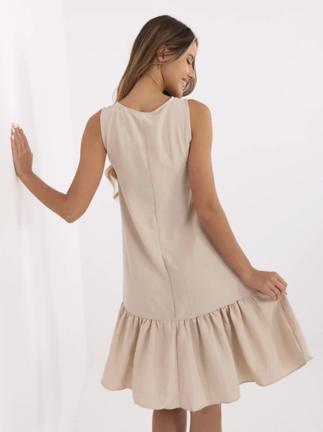 Beżowa sukienka z falbaną Jossie RUE PARIS