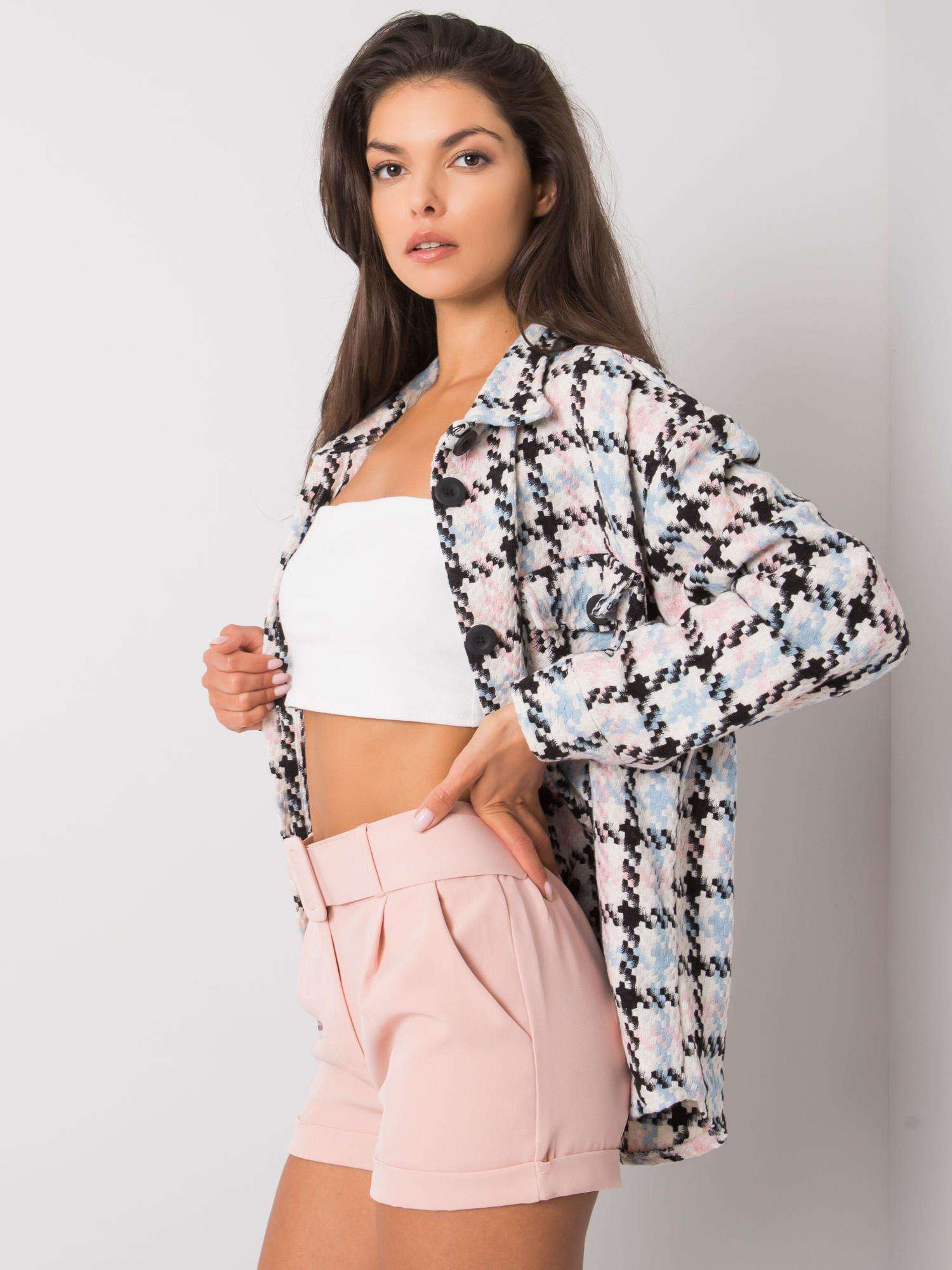 Dreckrosa Shorts mit Gürtel Mabinty.