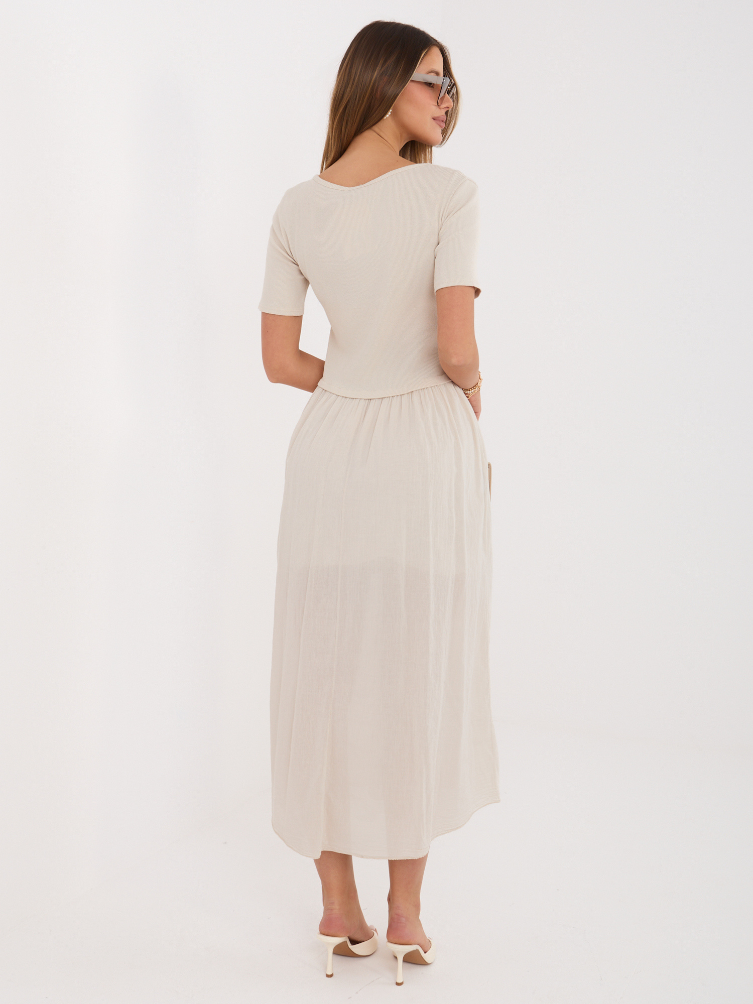 Beżowa midi sukienka z podszewką