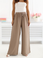 Dunkelbeige Sommerhose mit weitem Bein.