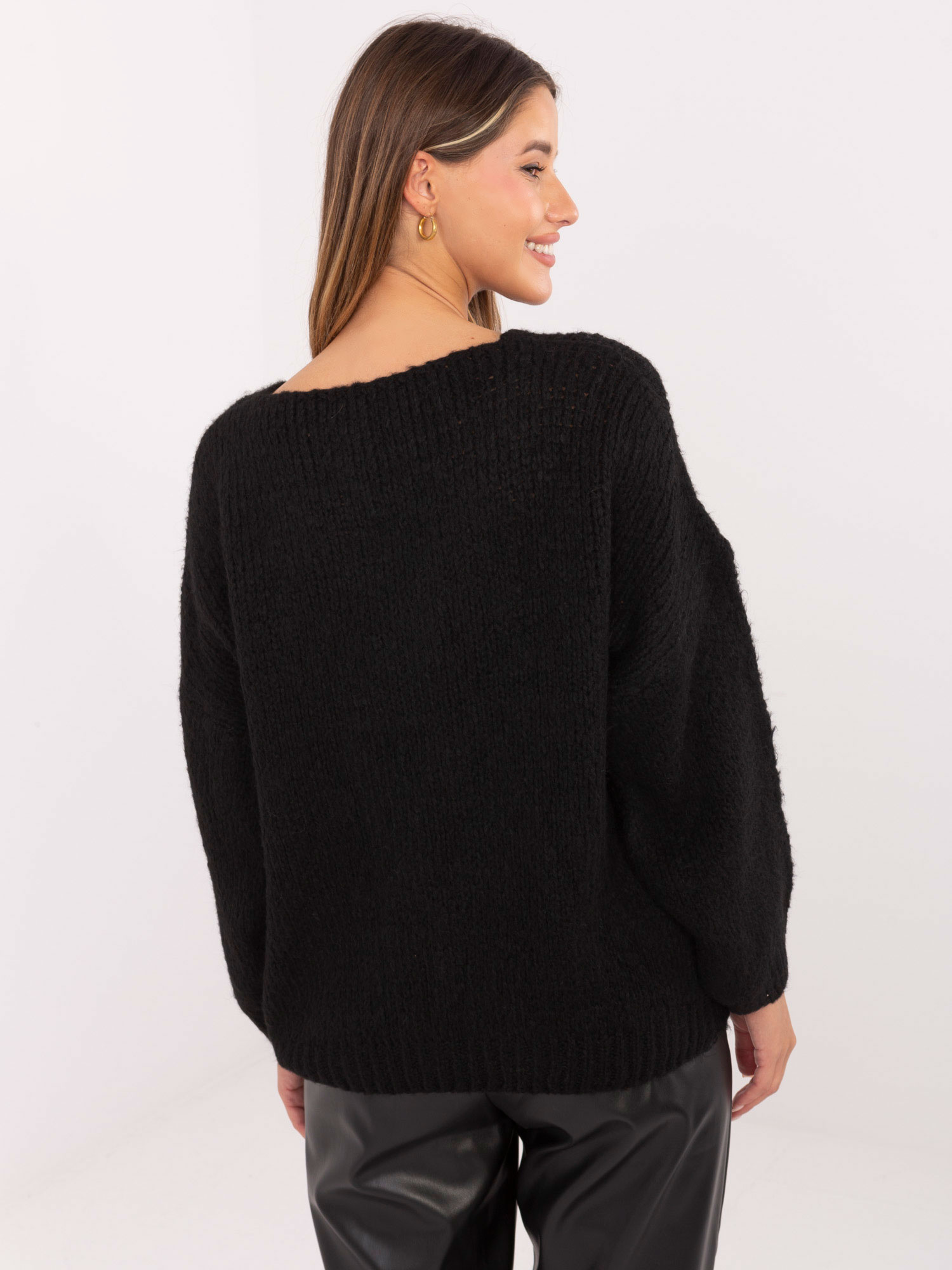 Sweter czarny