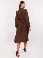 Brązowa elegancka sukienka z żabotem 