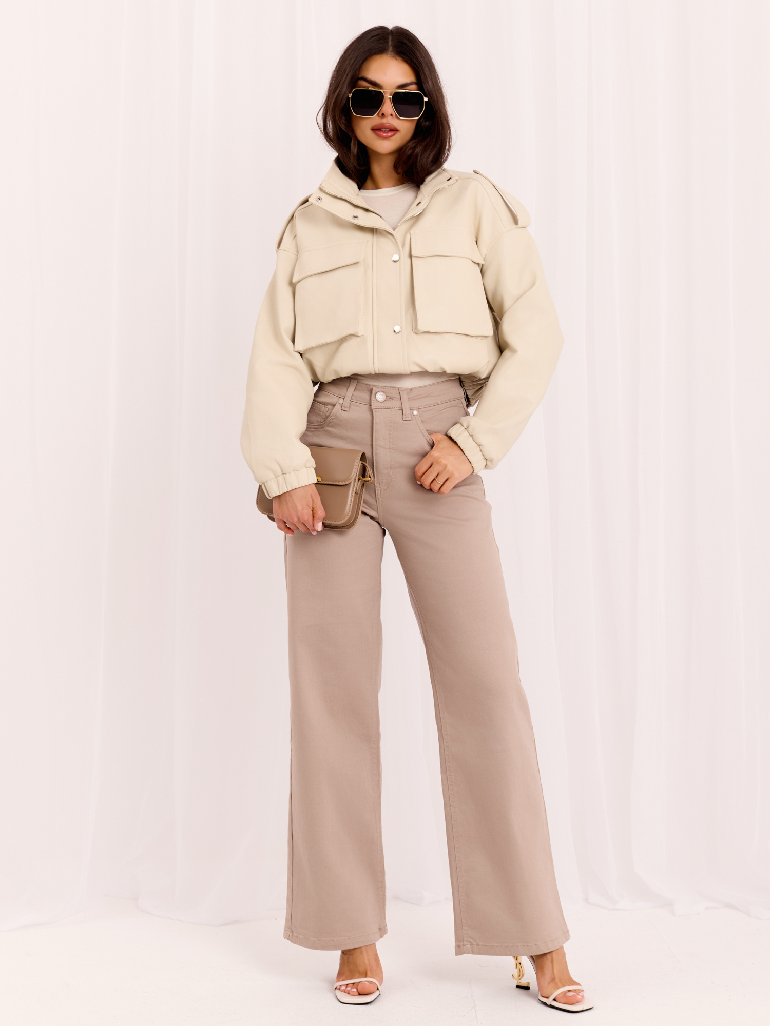 Ciemnobeżowe damskie jeansy wide leg
