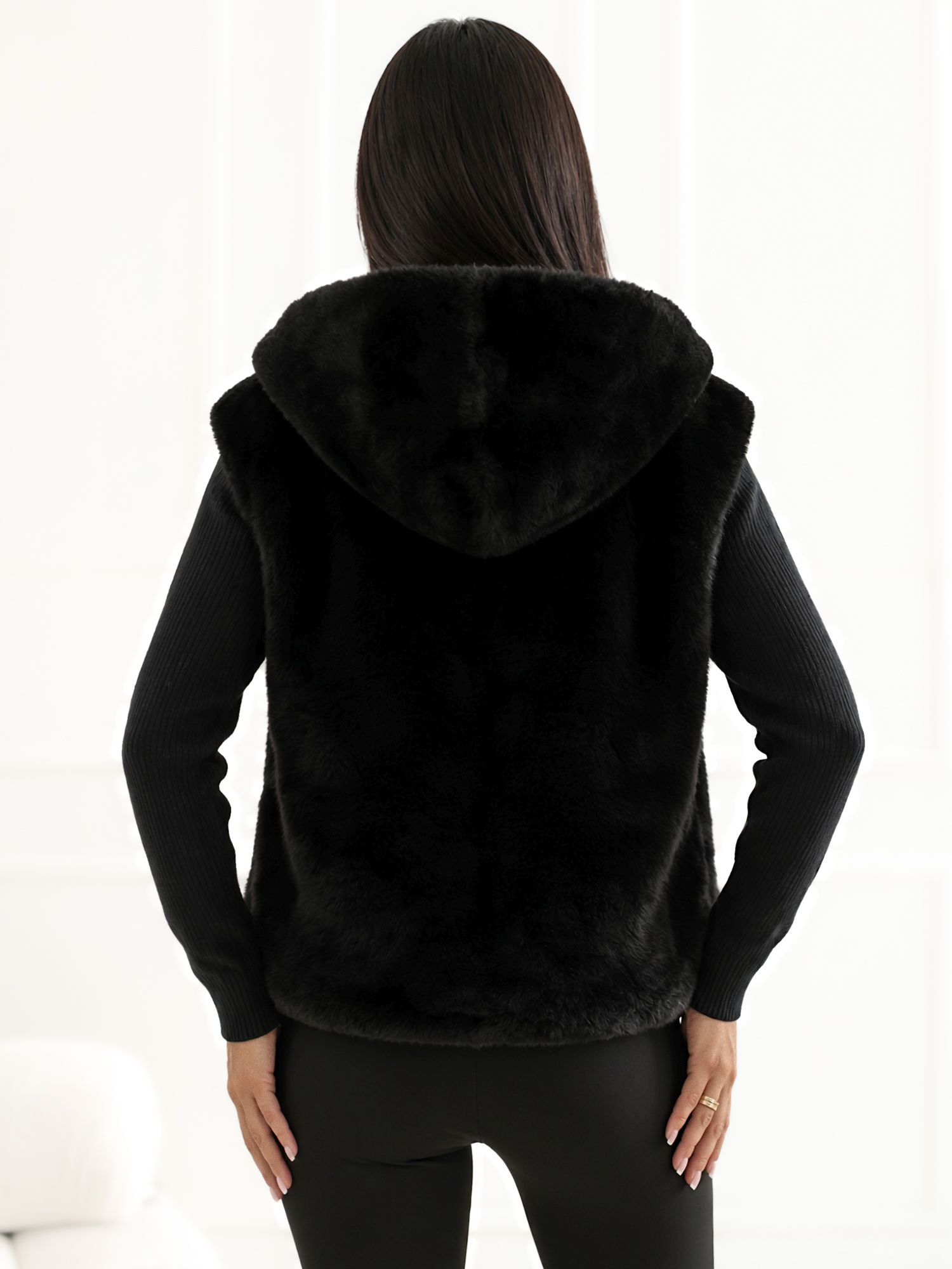 Czarna futrzana kamizelka z podszewką