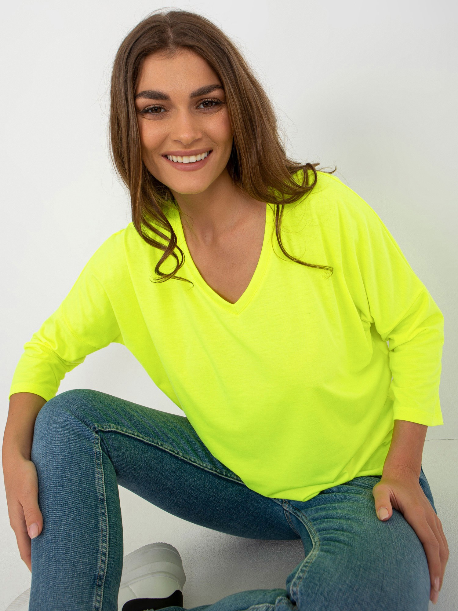 Fluo żółta damska bluzka basic z wiskozy
