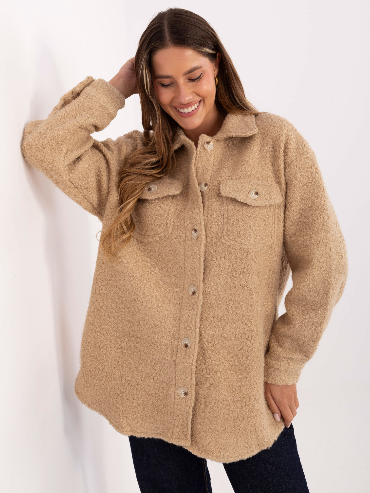 Beige boucle outer shirt with pockets.