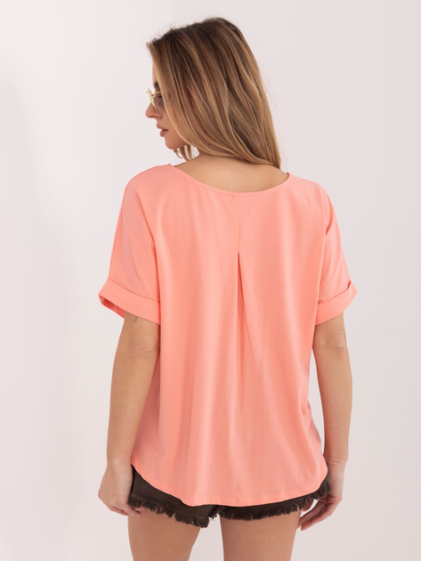 Brzoskwiniowa bluzka basic z okrągłym dekoltem RUE PARIS