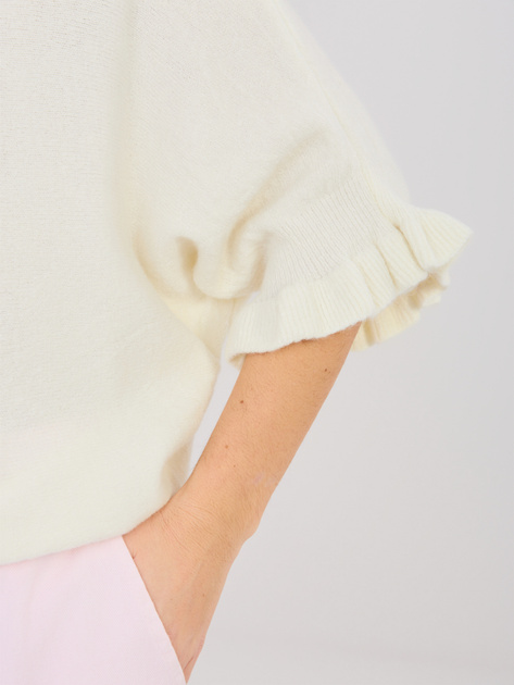 Ecru damski sweter oversize z dekoltem w łódkę