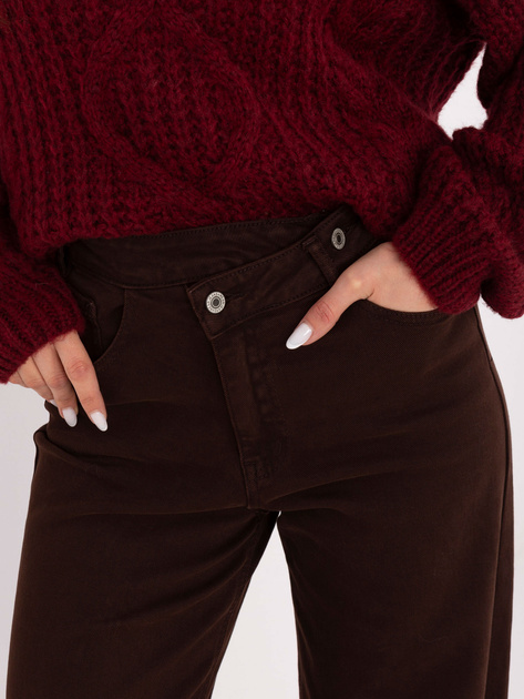 Czekoladowe jeansy straight leg z wysokim stanem