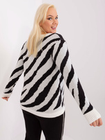 Hurt Black and white casual plus size with cuffs.