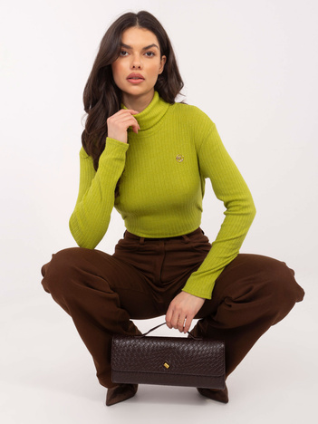 Limonkowy sweter o dopasowanym kroju