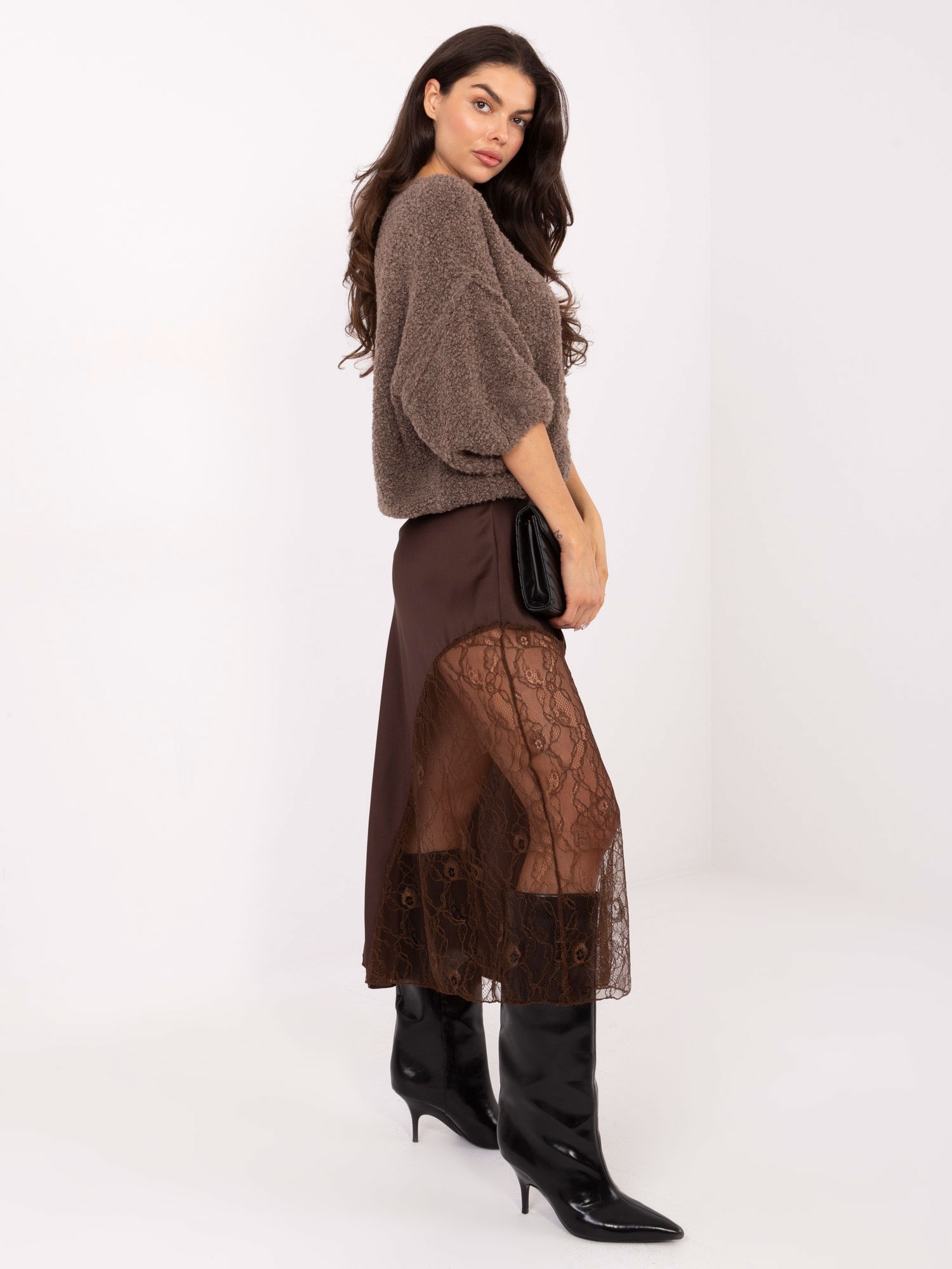 Sweter ciemny bezowy