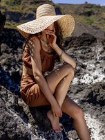 Brązowy letni komplet z bermudami RUE PARIS