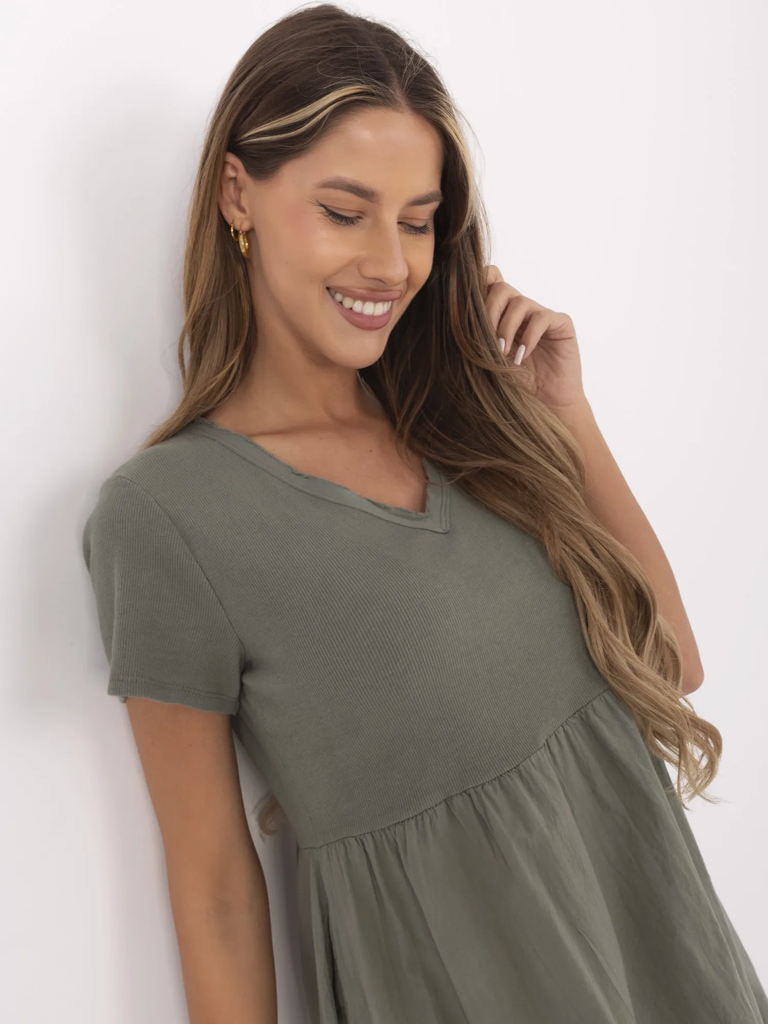 Khaki flared dress made of cotton.