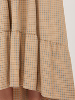 Camelowa rozkloszowana spódnica na lato