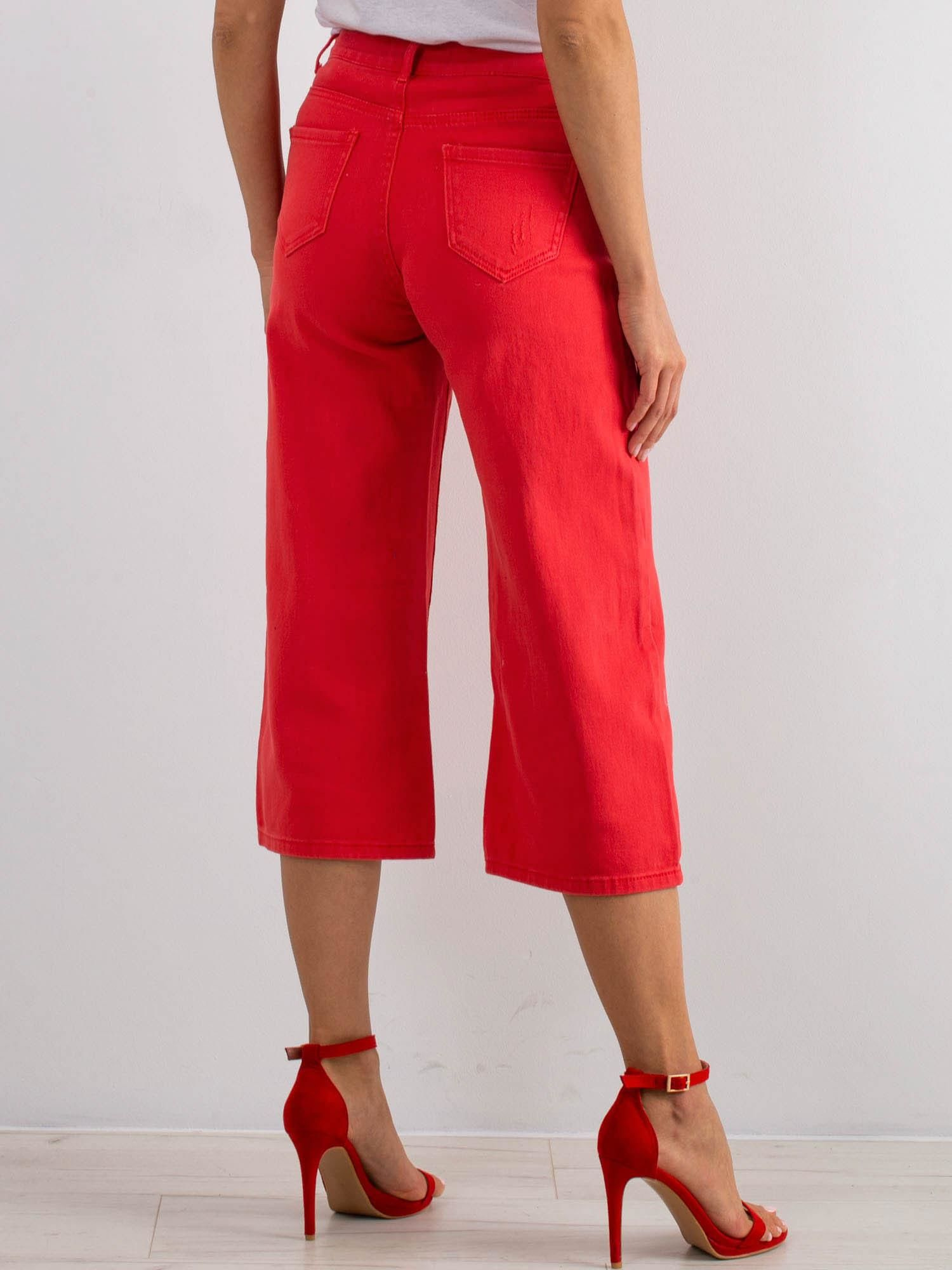 Red jeans Reasons