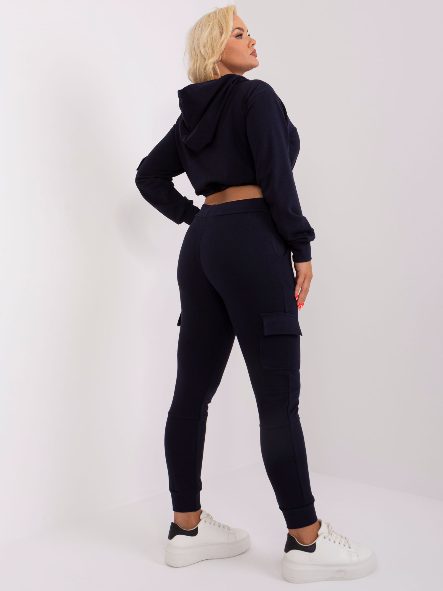 Großhandel Blaues Plus-Size-Set mit kurzer Bluse.