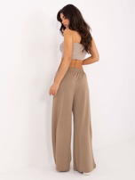 Ciemnobeżowe dresowe spodnie z szeroką nogawką