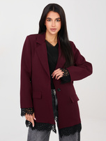 Burgunderfarbene elegante Jacke mit Spitze.