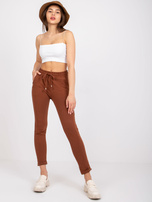 Ciemnobrązowe spodnie Approachable