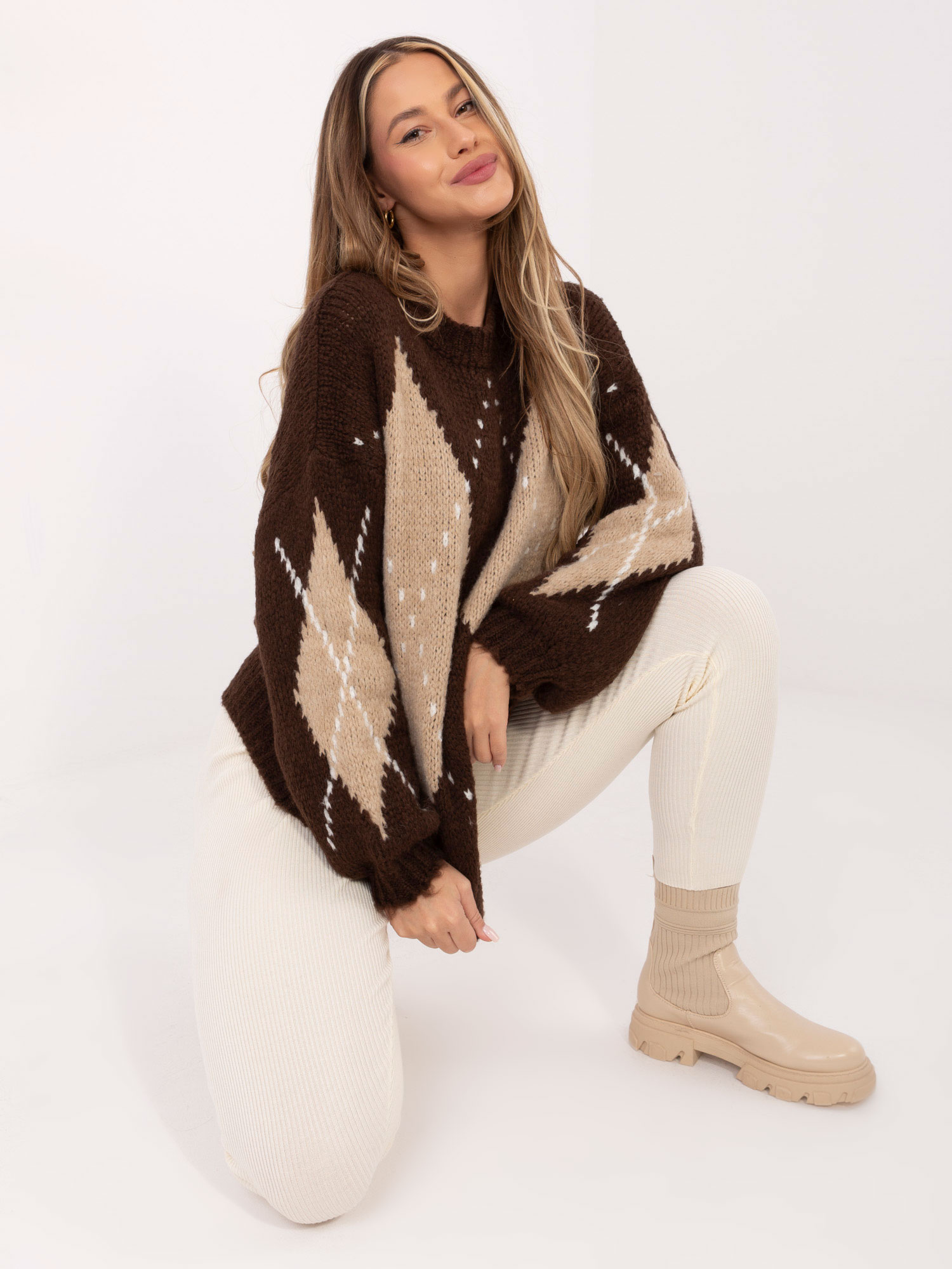Sweter brązowy