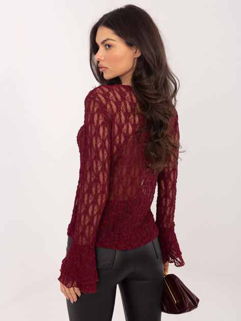 Burgundowa dopasowana bluzka z koronki
