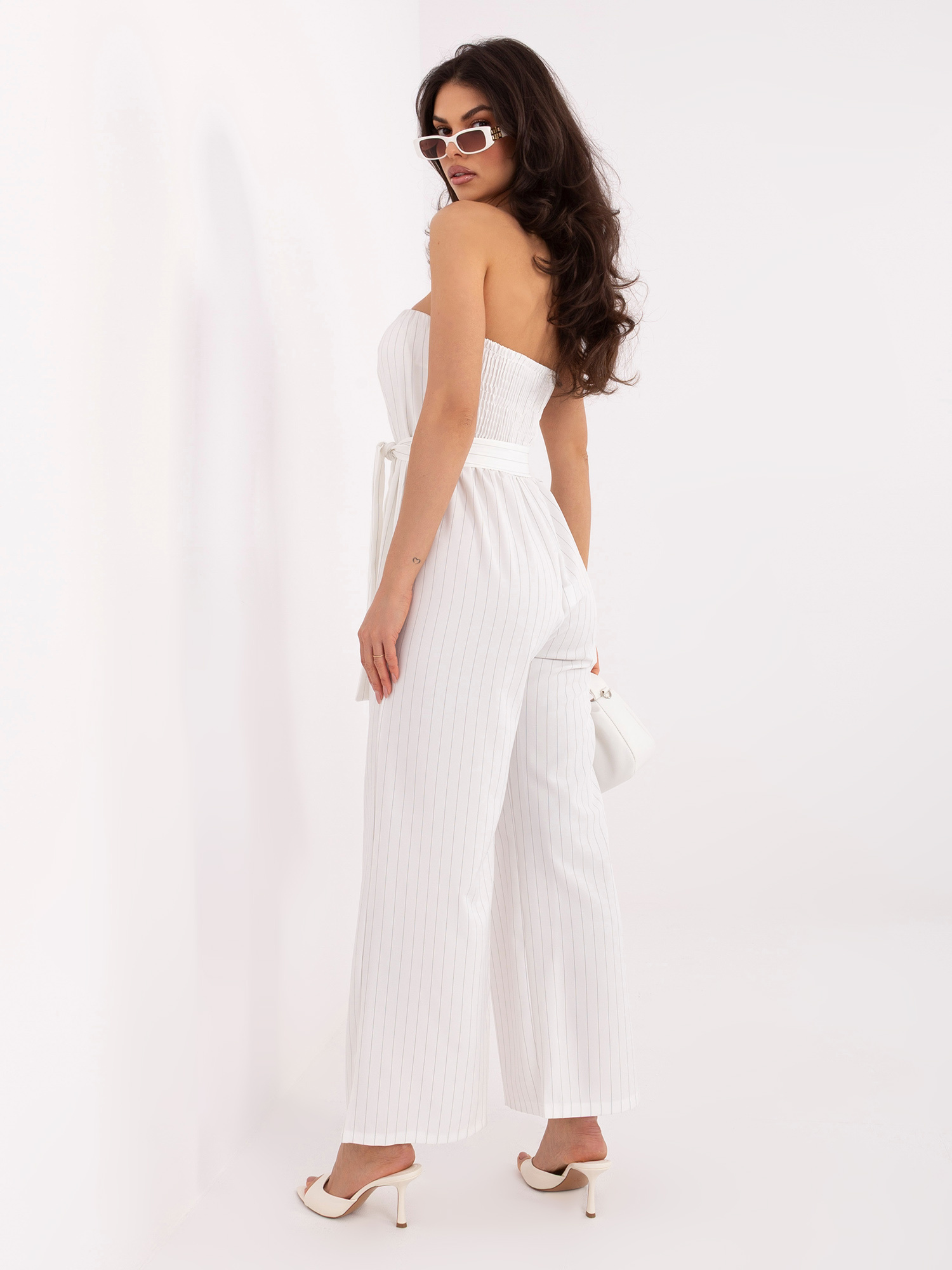 Ecru elegancki kombinezon bandeau w paski