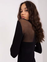 Hurt Czarna sukienka z siateczkowym dekoltem BASIC FEEL GOOD