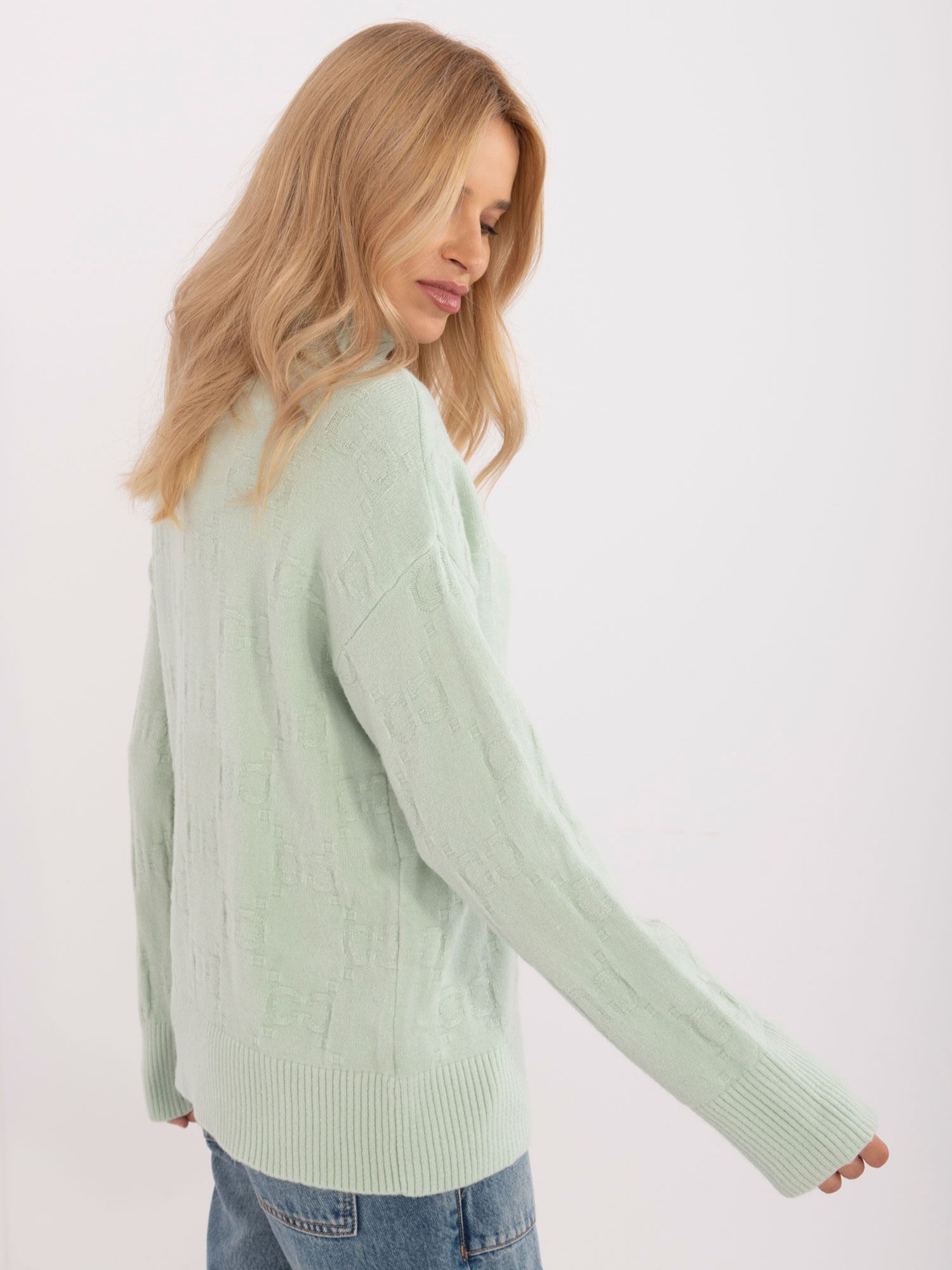 Sweter pistacjowy