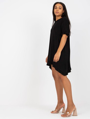 Hurtownia internetowa Czarna mini sukienka plus size z wiskozy 