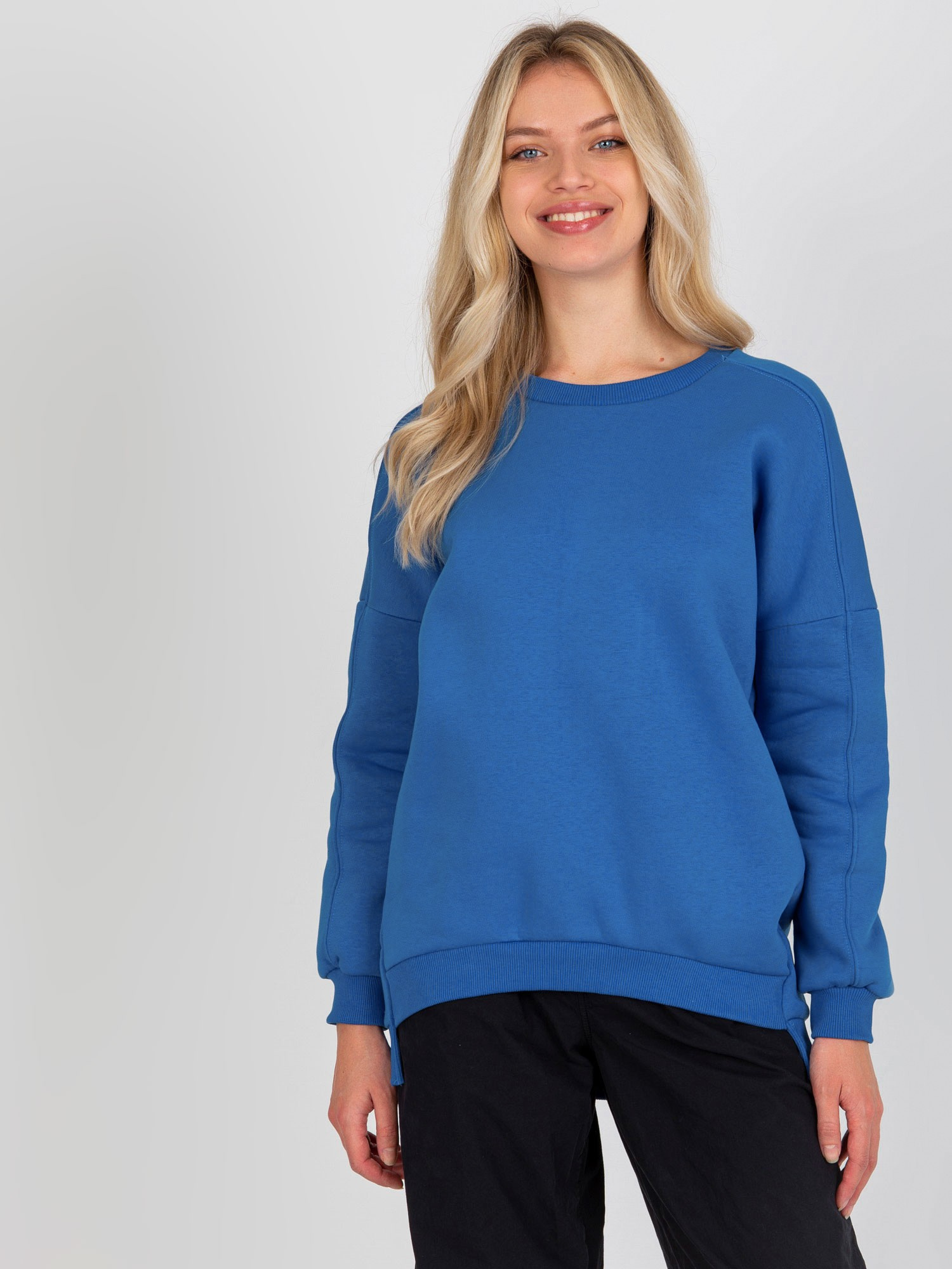Hurt Ciemnoniebieska dresowa bluza basic z długim rękawem